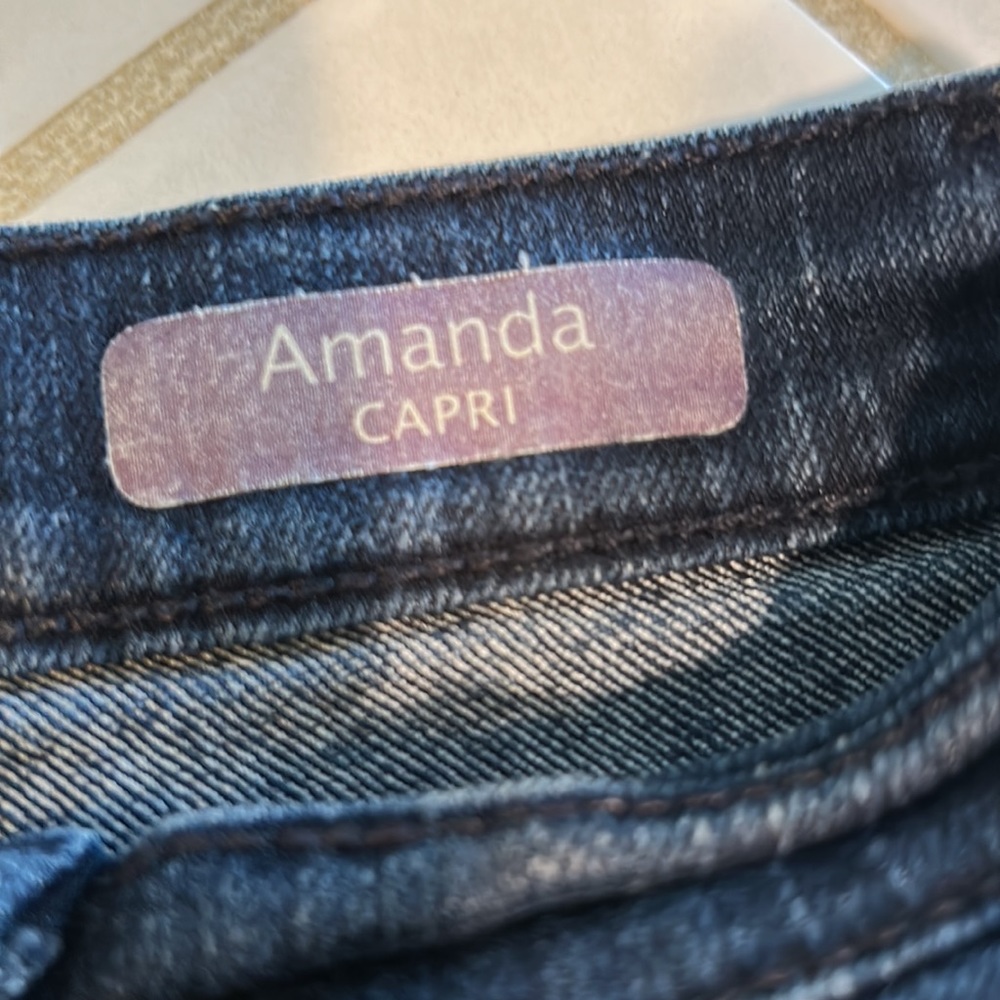 Gloria Vanderbilt Amanda Capri Jeans Size 10 - Picture 12 of 13